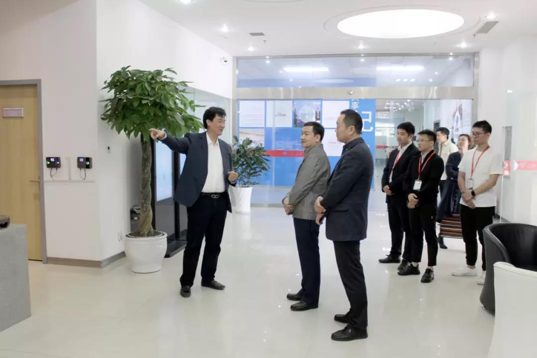 1540860553642021.jpg 001.jpg